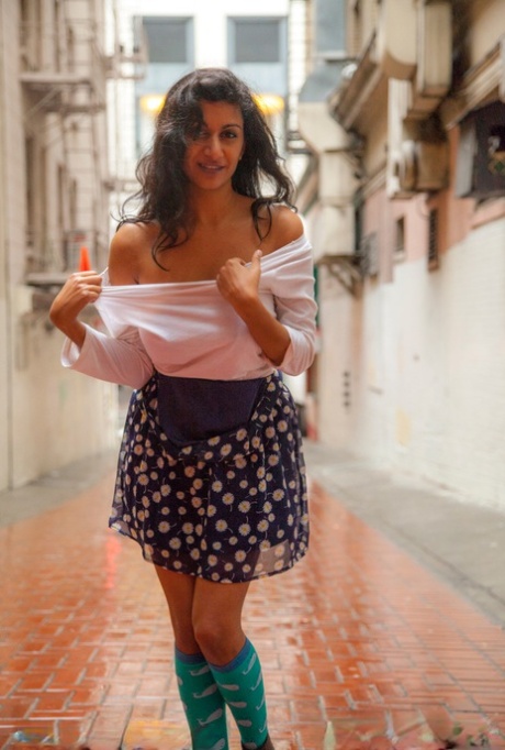 India amateur Carla White unveils her big natural tits in an alley by the mall