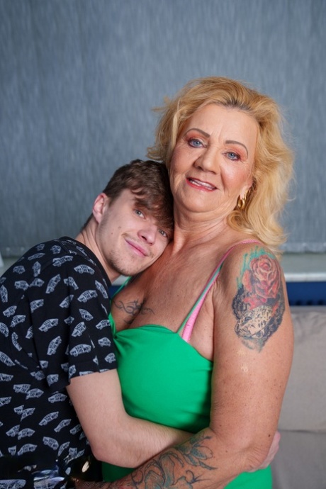 Overweight mature lady Paulene has sexual intercourse with a young lad