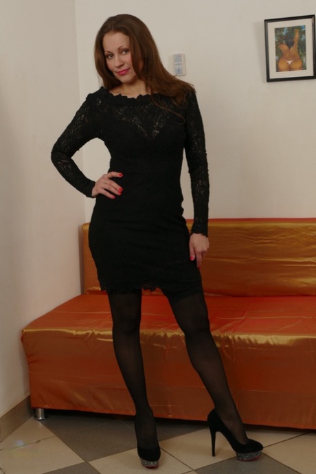 Stunning amateur housewife Audrey shows her big nips & masturbates with a toy