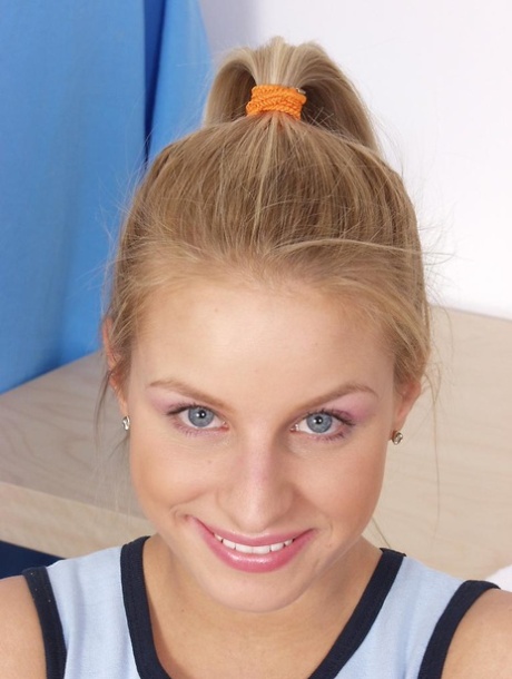 Teen Dreams Naked Pictures