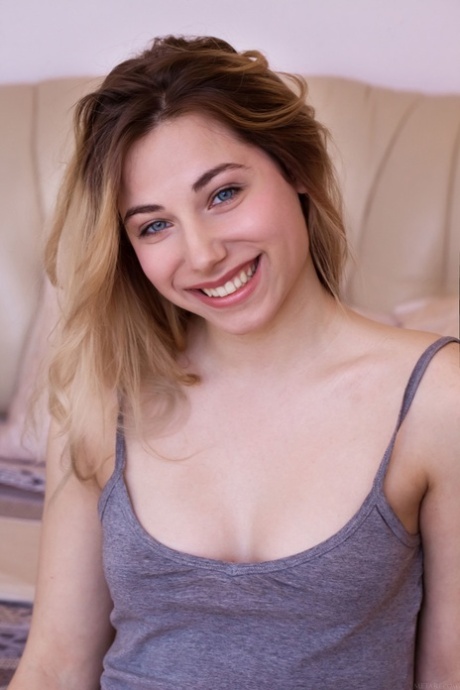 Met Art starring Stephanie Pearl Porn Images