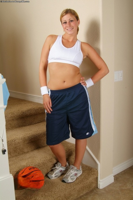 Karups Hometown Amateurs performed by Tiffany 13 Porn Pictures