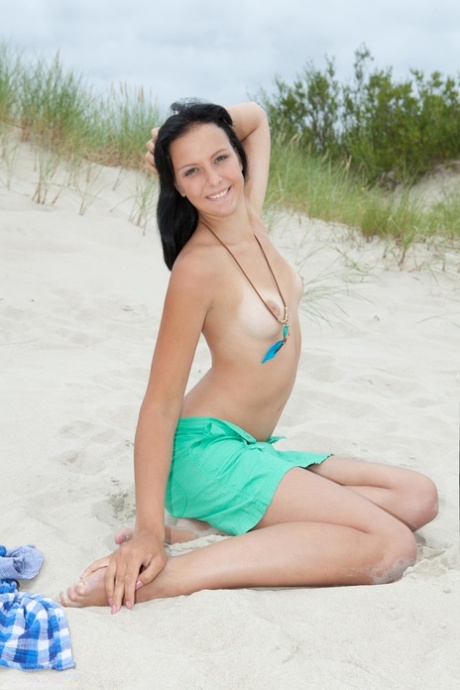 Goddess Nudes performed by Masha L Naked Pictures