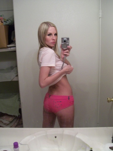 Breathtaking amateur teen Aimee takes selfies of her big tits & hot pussy