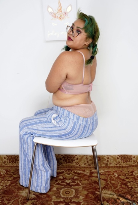 Chubby Asian hippie Manila Bey strips and shows her hairy curvy body