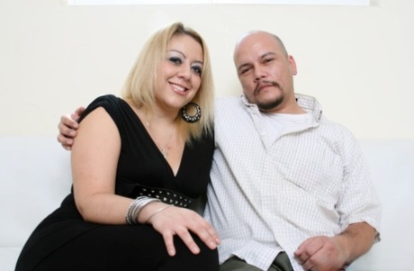 Blonde amateur spreads her chubby legs and gets fucked by a bald dude