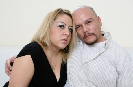 Blonde amateur spreads her chubby legs and gets fucked by a bald dude