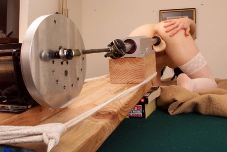 Fucking Machines performed by Lulu Hot Porn