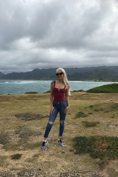 Skinny amateur girlfriend Elsa Jean shows her sweet ass in different locations
