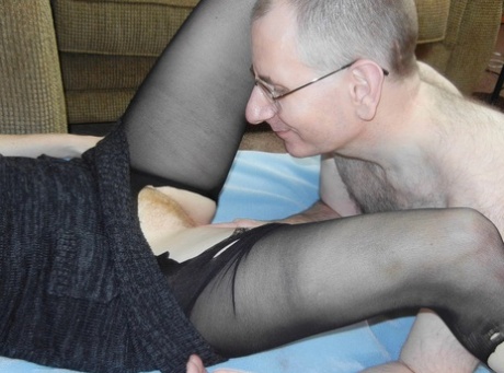 MILF amateur with eyeglasses Layla Redd gives sloppy head & fucks her man