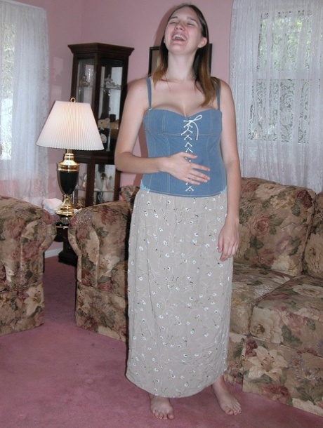 Pretty pregnant teen Natalie strips & spreads her pink pussy on the couch