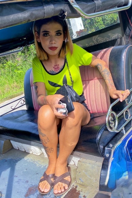 Asian amateur Bee F strips, shows her inked body and has POV sex