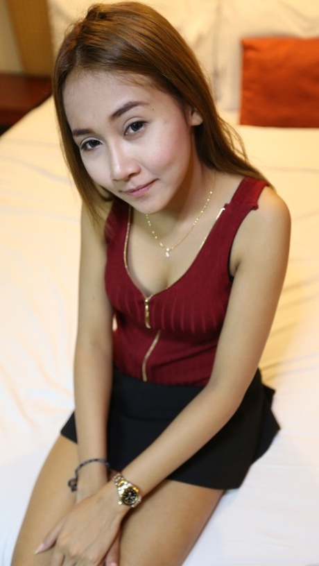 Asian amateur Fern exposes her tiny tits and gets fucked in a POV session