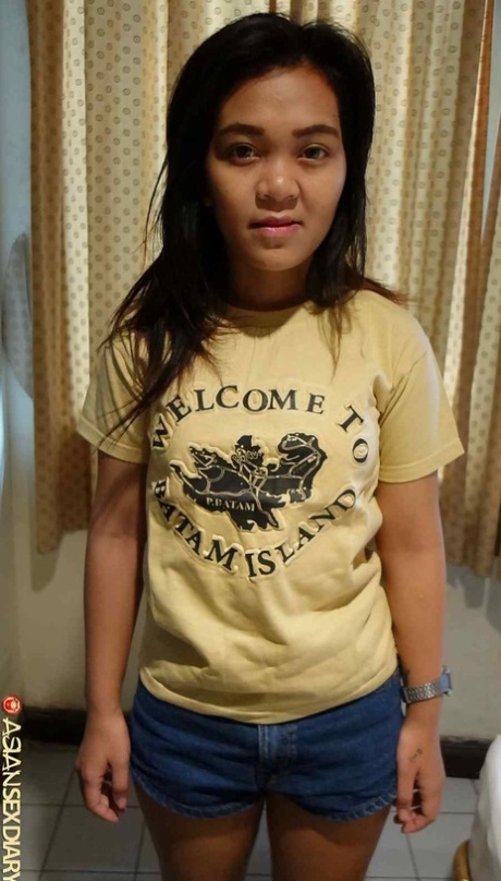 Petite Asian teen Rini B gets her hairy coochie boned and creampied