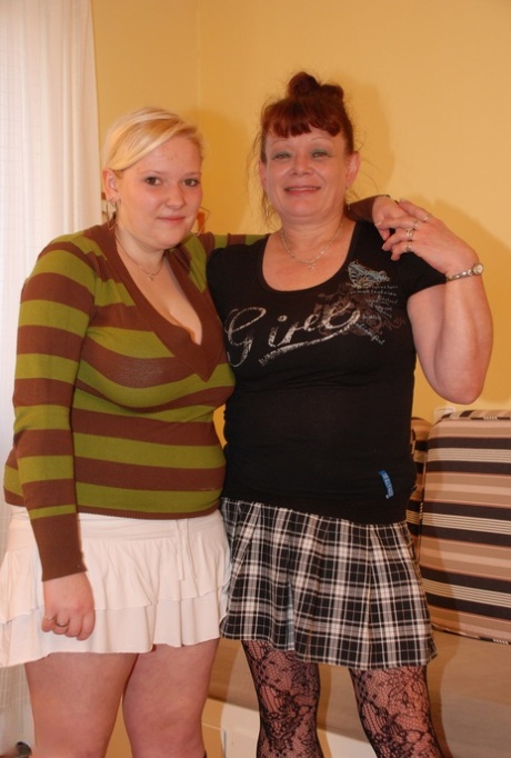 Lesbian BBWs with big boobs Baram & Sandra C give each other oral pleasure