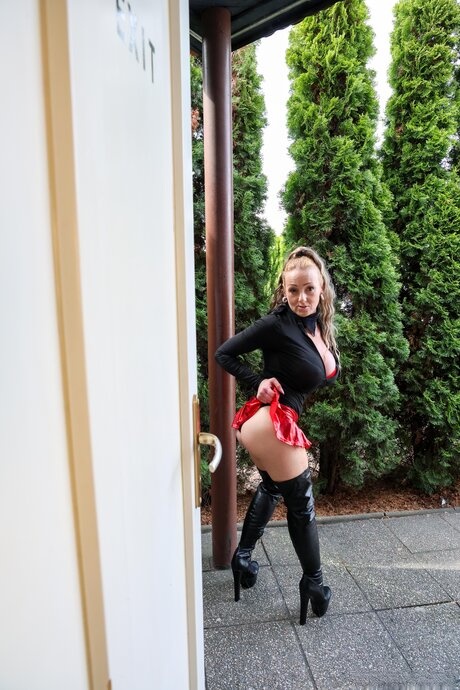 Club Castings starring Lucia Aim, Peter Stallion Hot Porn Pics